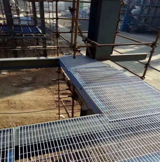 鋼格柵板503/50/50|脫硫塔鋼格柵板504/50/50|鋼格柵板檢修平臺(tái)505/50/50 鋼格柵板503/50/50|脫硫塔鋼格柵板504/50/50|鋼格柵板檢修平臺(tái)505/50/50